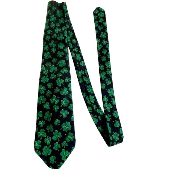 Looney Tunes Mania  Shamrock Necktie Navy Green St. Patrick's Day Holiday - Picture 1 of 6